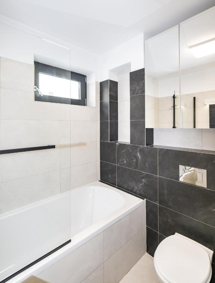 Central Apartment Diamond Bucharest Luaran gambar